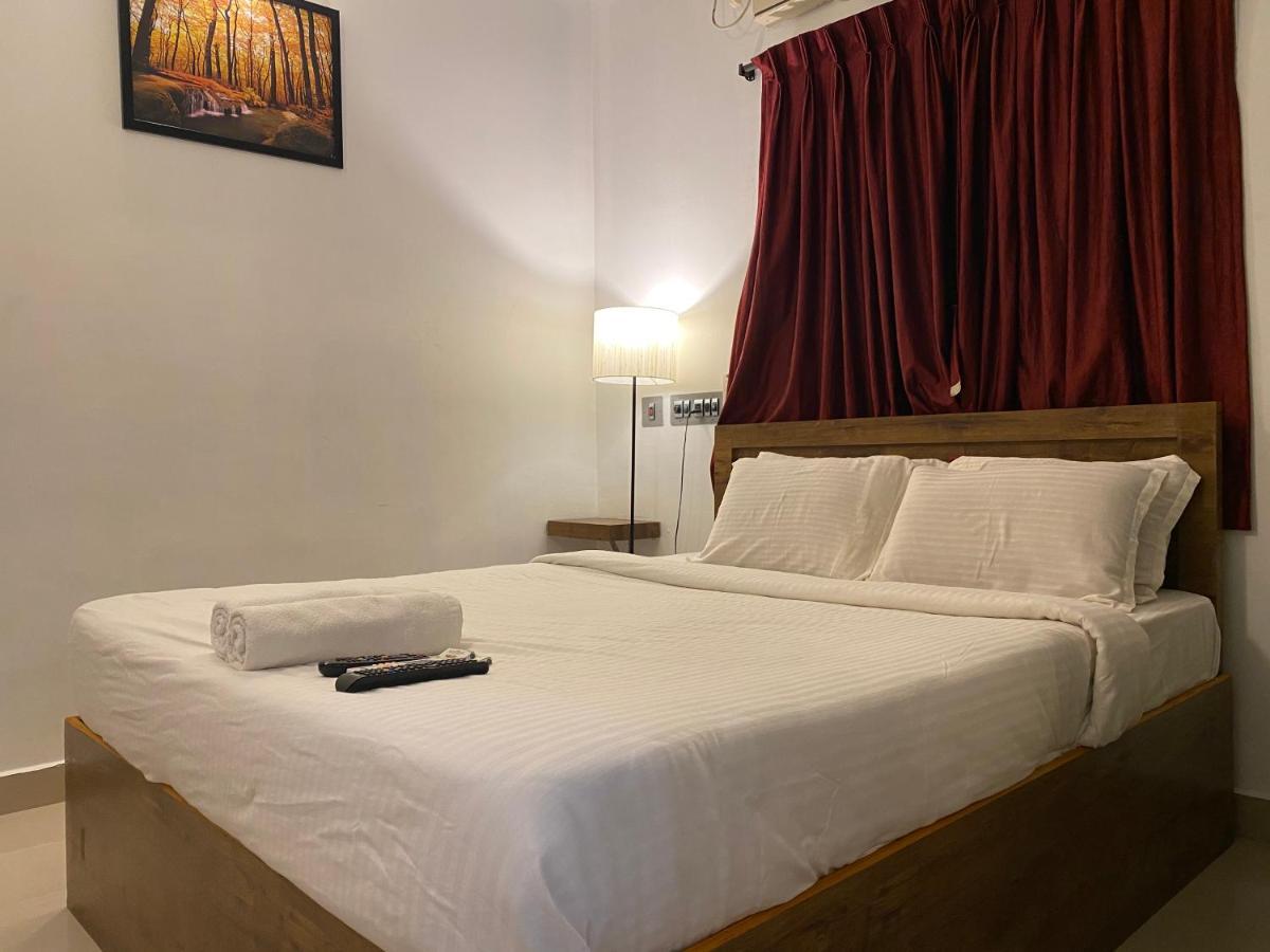La Paradise Residency Pondicherry Bagian luar foto
