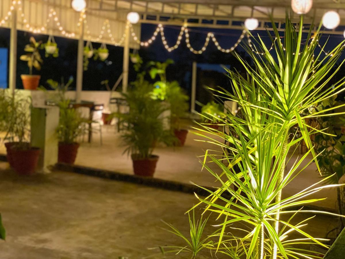 La Paradise Residency Pondicherry Bagian luar foto